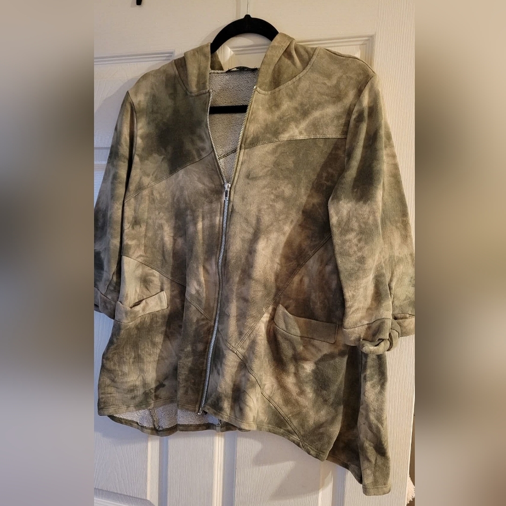 Womens lightweight jacket